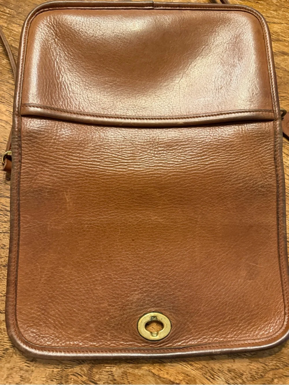 Coach British Tan Leather Turnlock Crossbody Clutch 9755